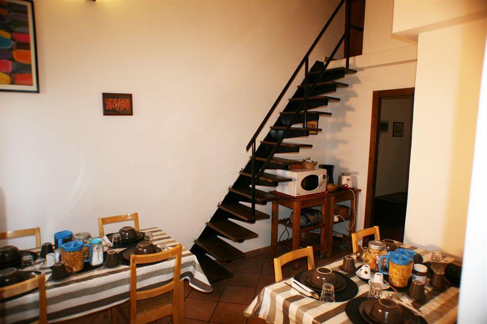 Sixtythree Guesthouse Рим Екстериор снимка