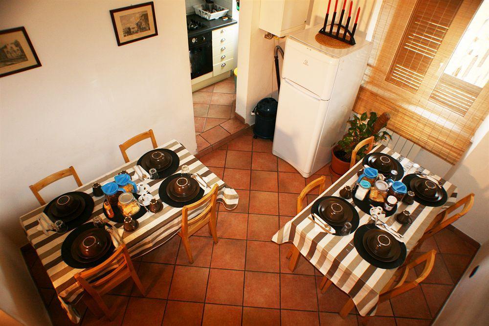 Sixtythree Guesthouse Рим Екстериор снимка