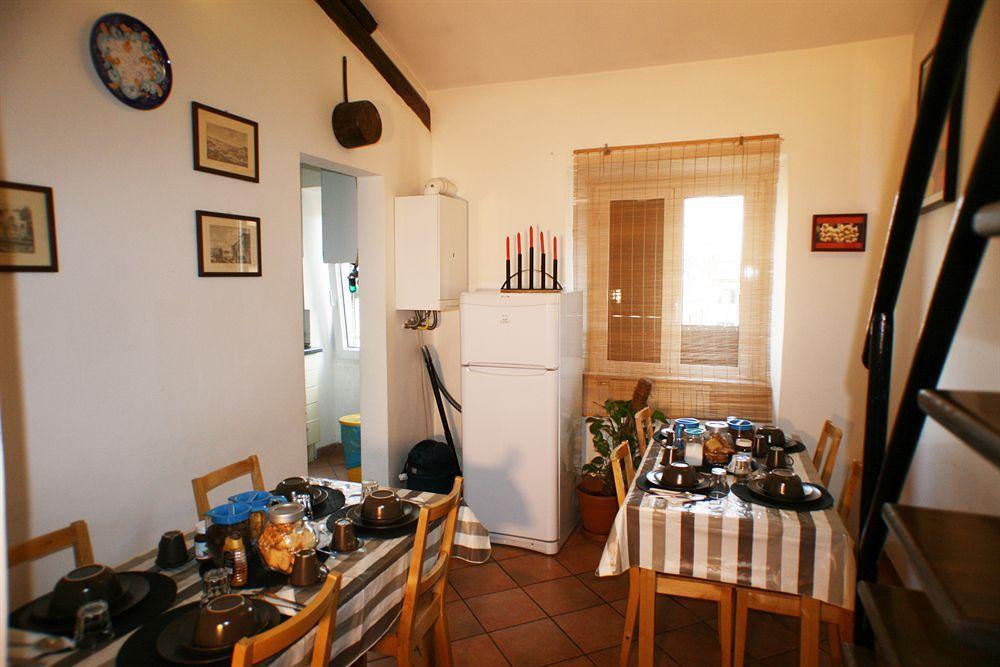 Sixtythree Guesthouse Рим Екстериор снимка